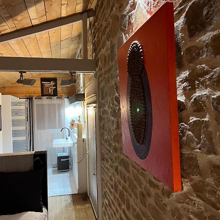 Отель Galerie, Tumulus De La Hogue Fontenay-le-Marmion Экстерьер фото